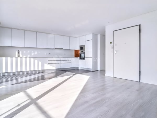 Apartment in Corroios - view 1