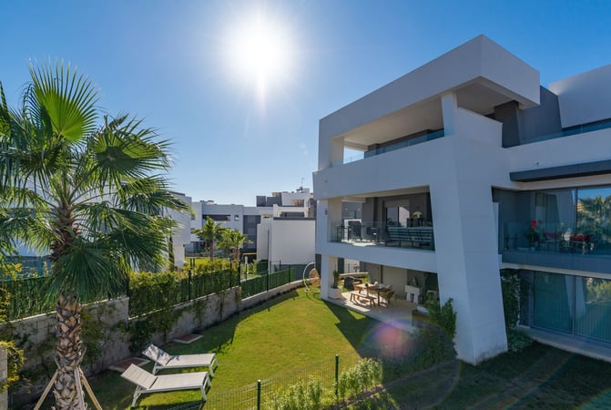 Apartment in Estepona - view 1