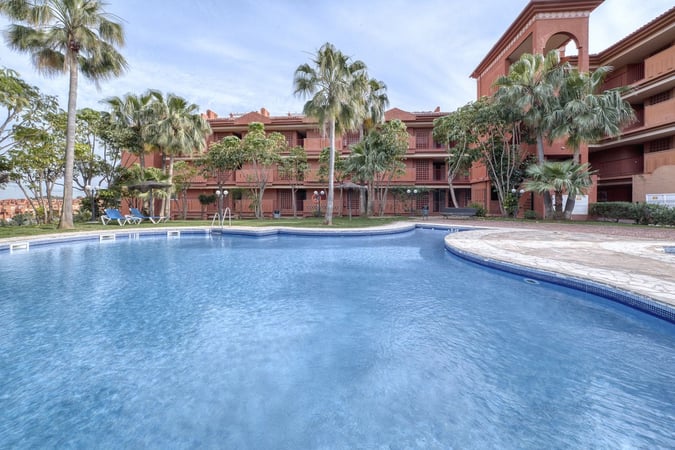 Apartment in Artola - view 1