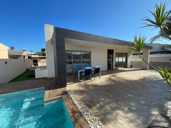 Villa in Mar de Cristal - view 1