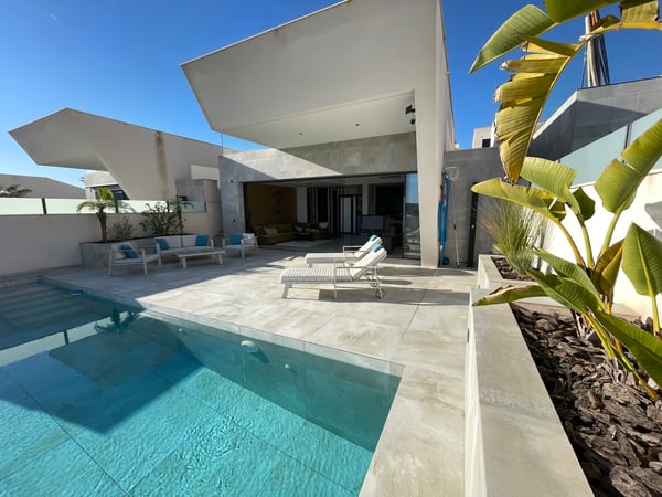 Villa in Algorfa - view 1