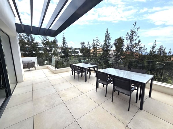 Penthouse in Artola - view 1