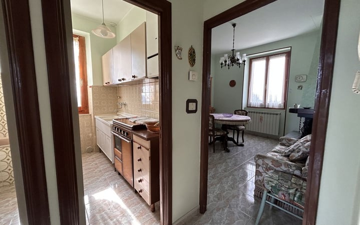 House in Montegabbione - view 1