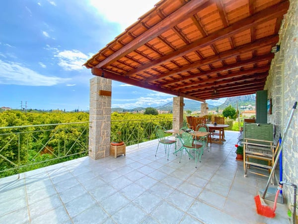 Villa in Asini - view 1