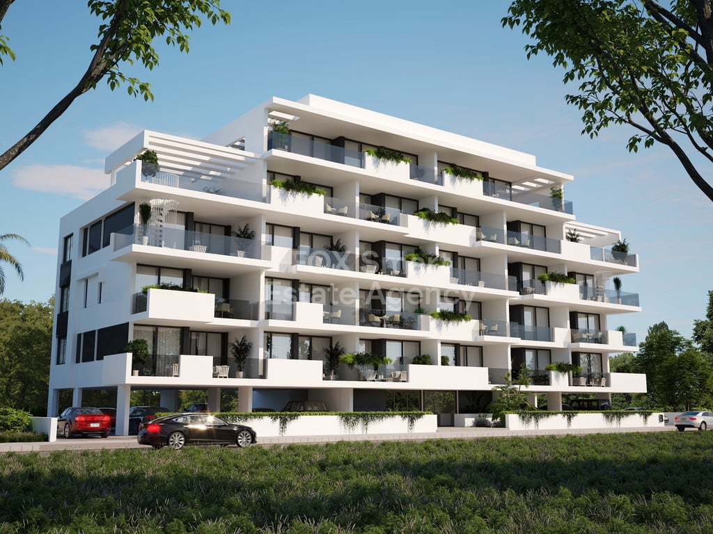 Apartment in Larnaca - Image 2