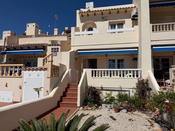 House in Dehesa de Campoamor - view 1