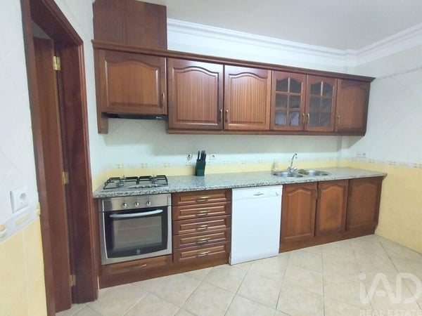 Apartment in Sao Bras de Alportel - view 1