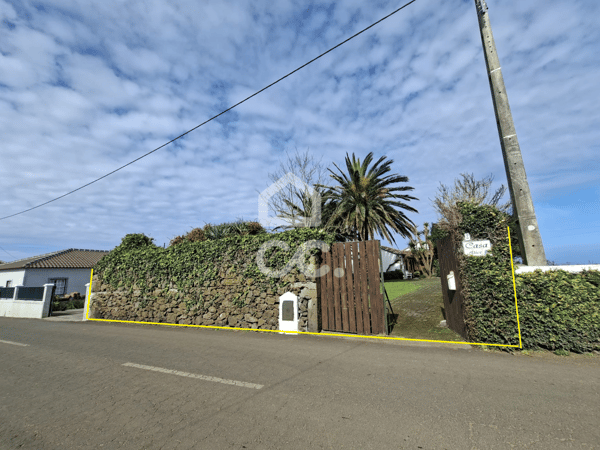 Villa in Raminho - view 1