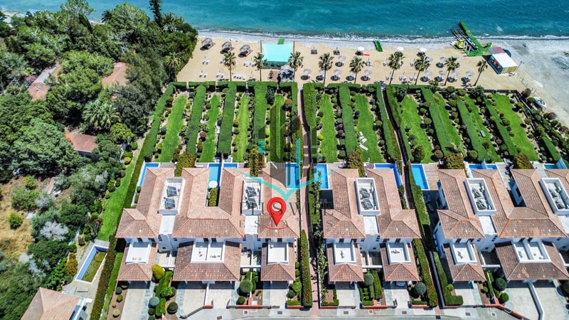 Villa in Mazotos - view 1