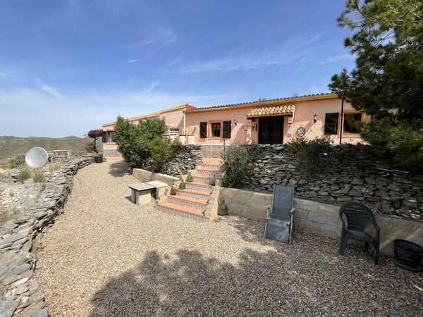 House in La Bana - view 1