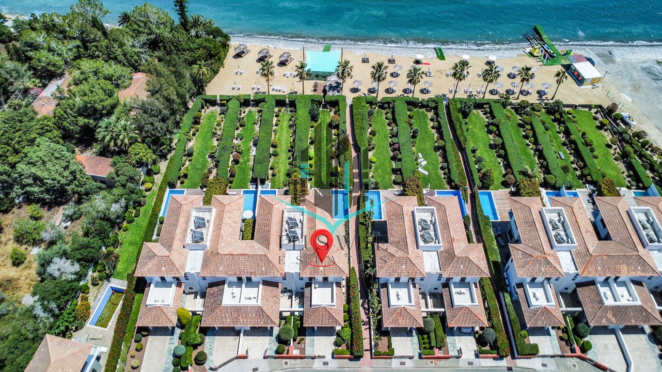 Villa in Mazotos