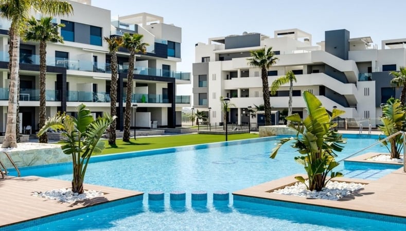 Apartment in Urbanizacion El Raso - view 1
