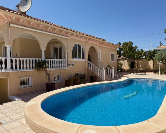 Villa in Ciudad Quesada - view 1