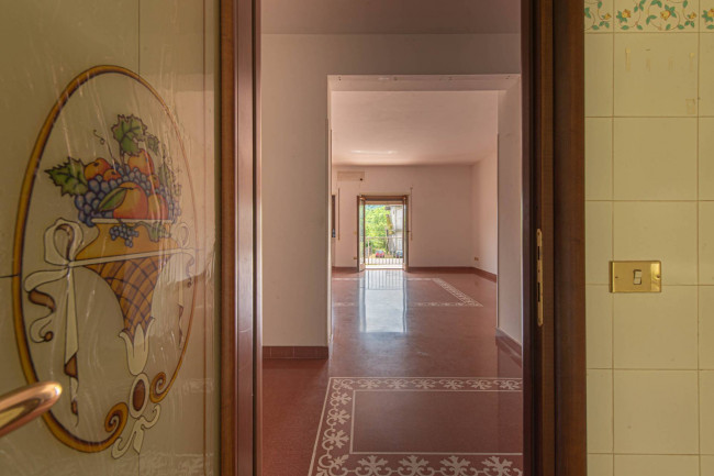 Apartment in Arce - view 1