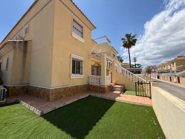 Apartment in Los Dolses - view 1