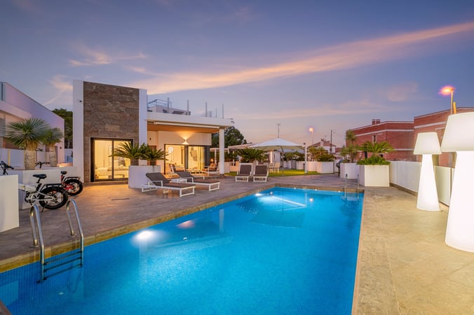 House in Villamartin - view 1