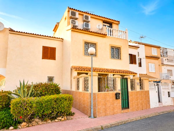 House in El Chaparral - view 1