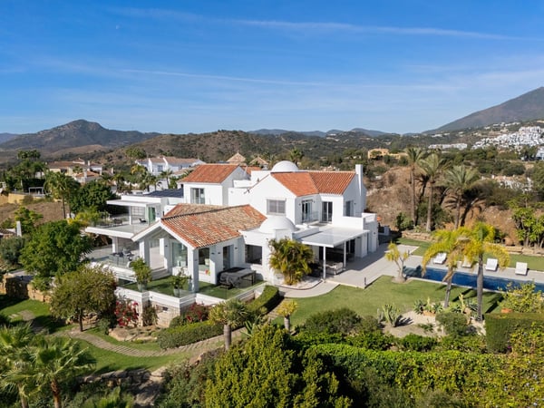 House in Benahavis - view 1