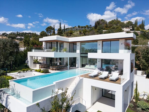 House in Benahavis - view 1