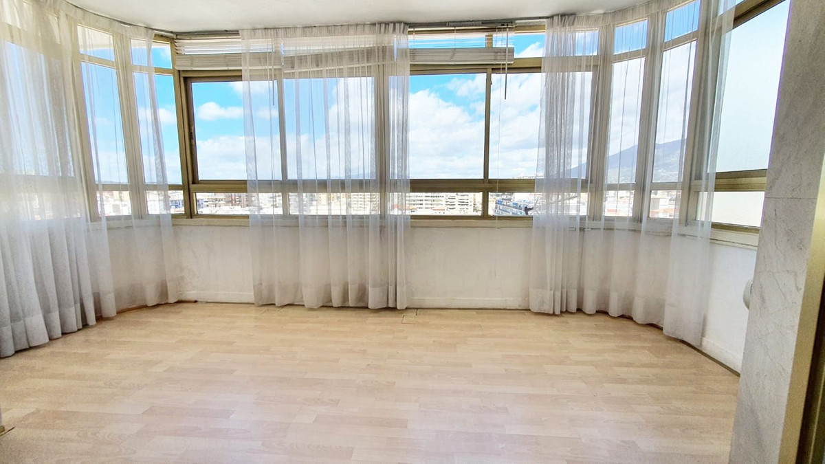 Apartment in Fuengirola - Image 3