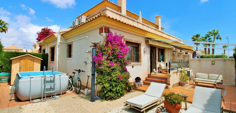 House in Villamartin - view 1