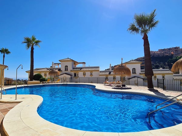 Apartment in Sitio de Calahonda - view 1