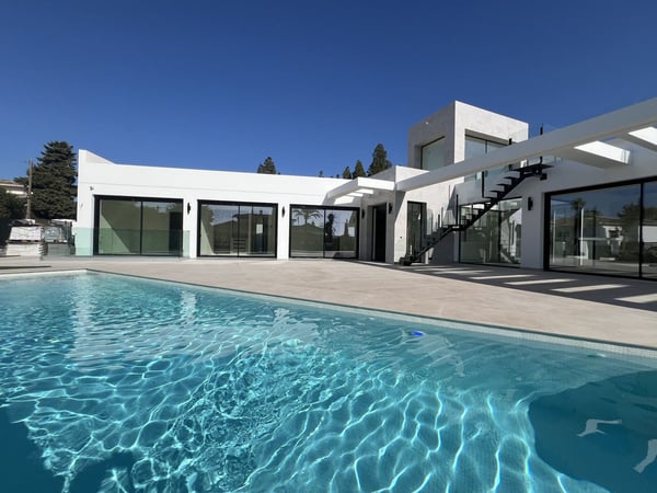 Villa in Mijas Costa - view 1