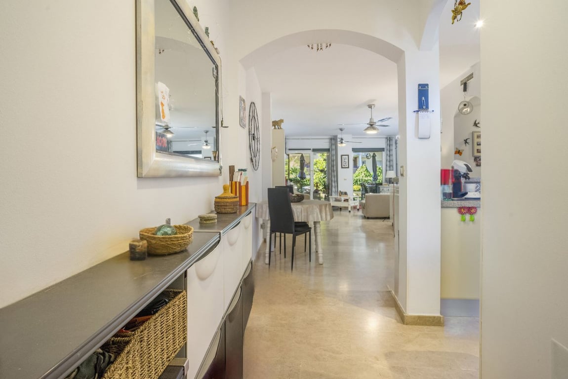 Apartment in Mijas - Image 3