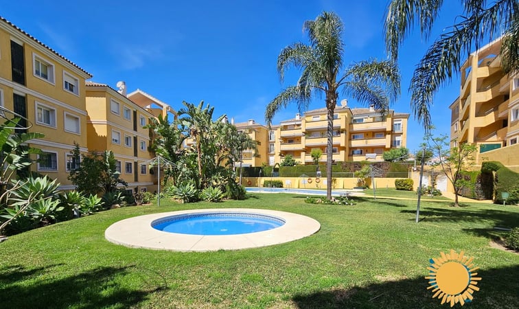 Apartment in Riviera del Sol - view 1