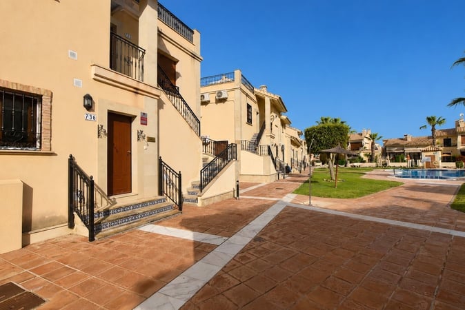Apartment in Algorfa - view 1