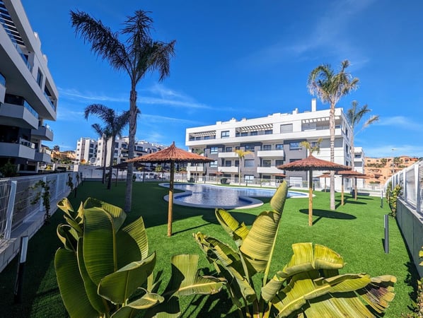 Penthouse in Villamartin - view 1