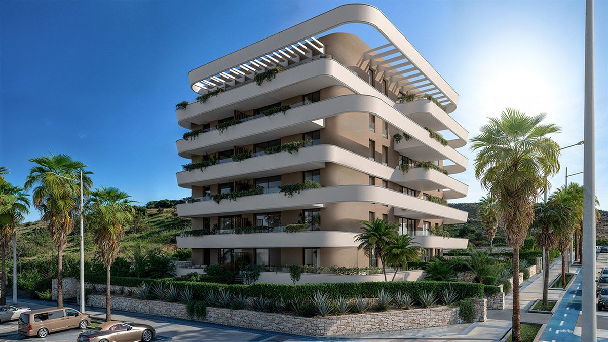 House in Estepona - Image 3