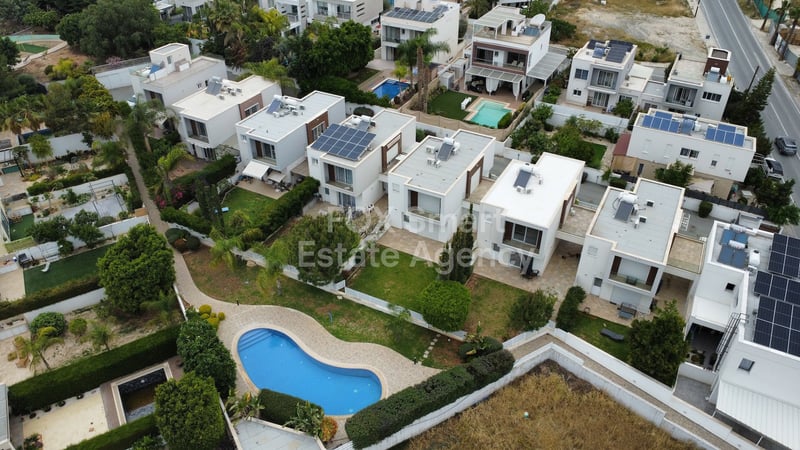 House in Mouttagiaka - view 1