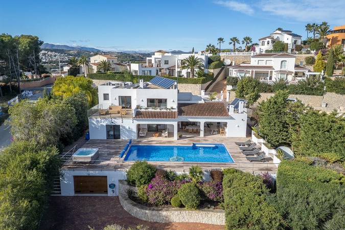 Villa in Moraira - view 1