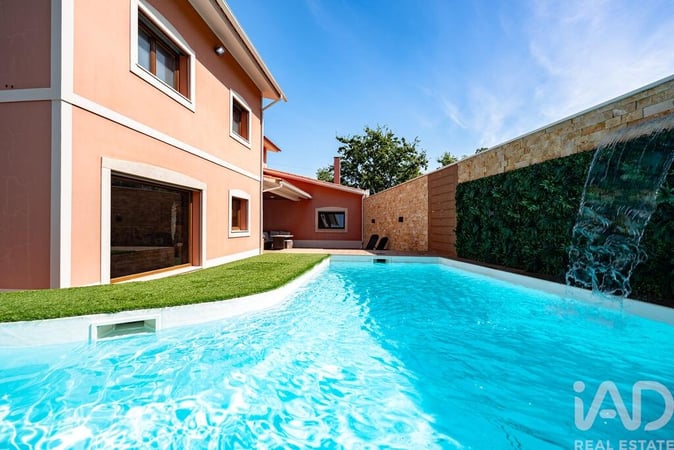 House in Parceiros - view 1