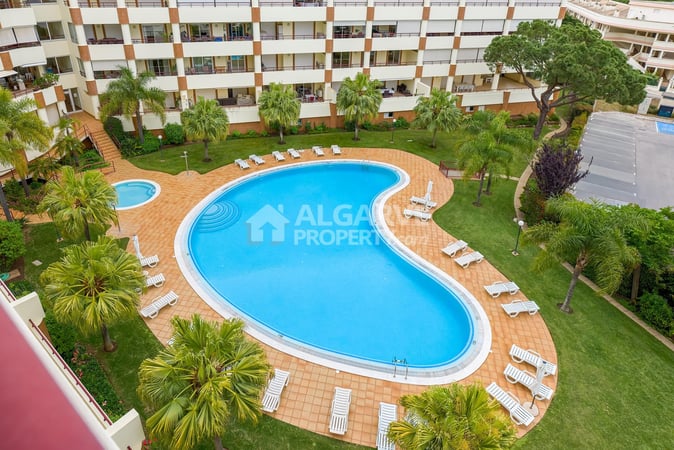 Apartment in Quarteira - view 1