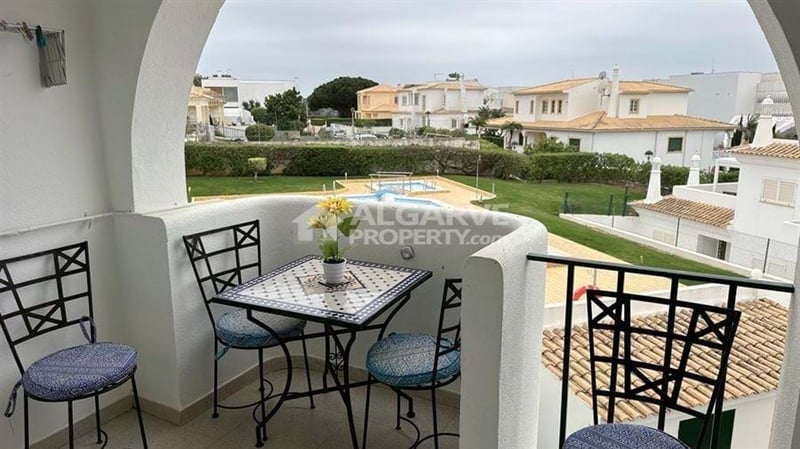 Apartment in Guia - view 1