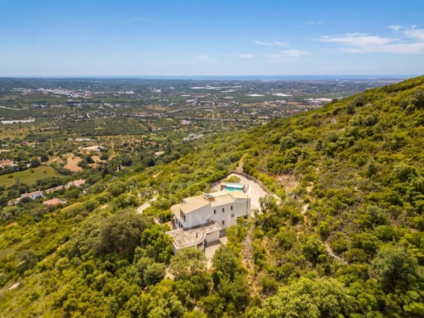 House in Estoi - view 1