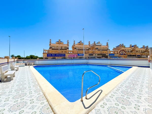 Apartment in La Zenia - view 1