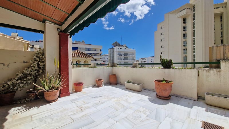 Penthouse in Marbella - view 1