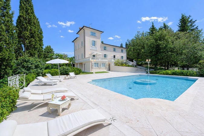 Villa in Montespertoli - view 1
