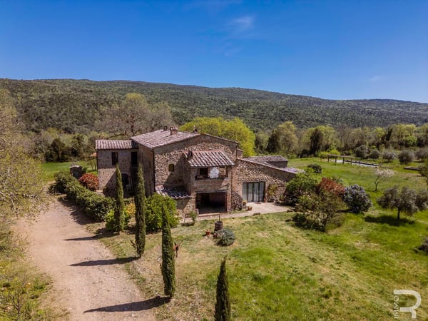 House in Civitella Paganico - view 1
