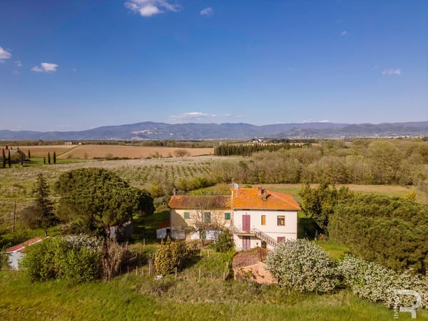 House in Cortona - view 1