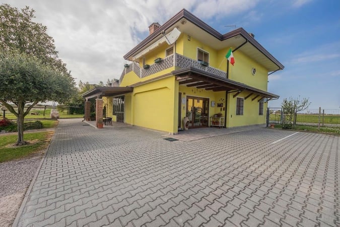 Villa in Eraclea - view 1