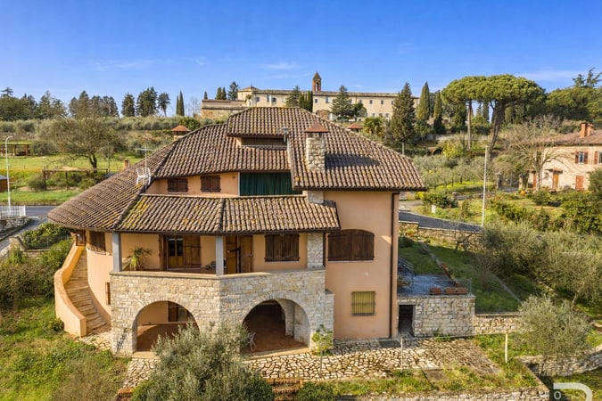 Villa in Sinalunga - view 1