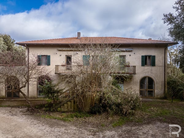 House in Scansano - view 1