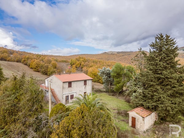 House in Manciano - view 1