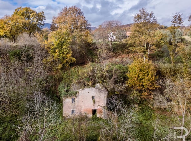 House in Sorano - view 1