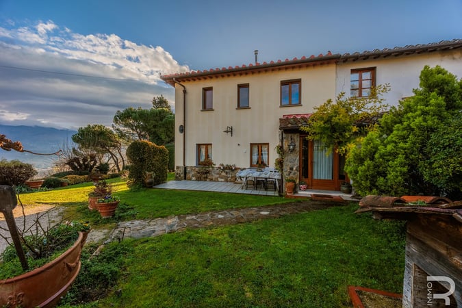 House in Rignano sull'Arno - view 1