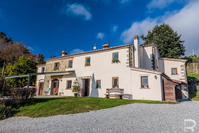 House in Marliana - view 1